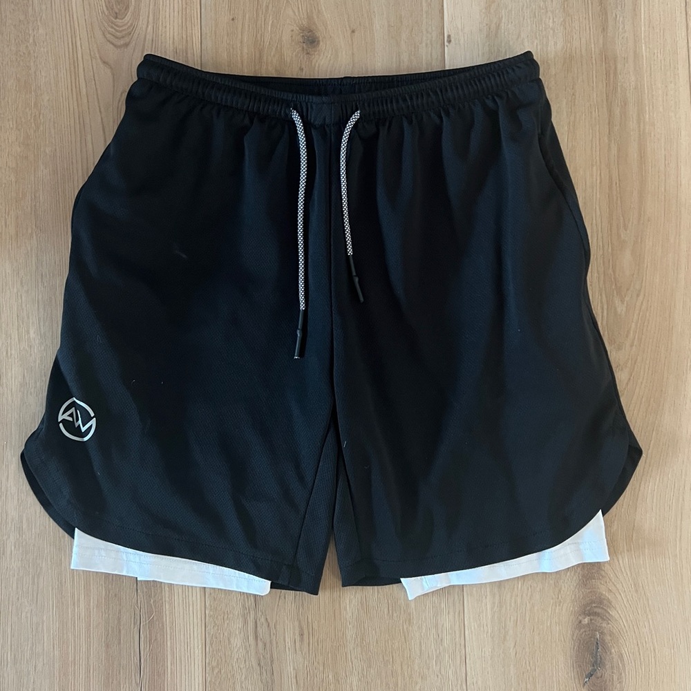 Athletic short with lining